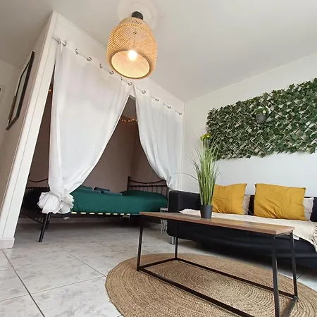 Couturier Lovely Proche Centre Apartamento Reims