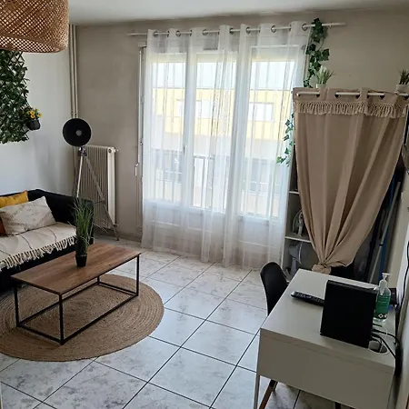 Couturier Lovely Proche Centre